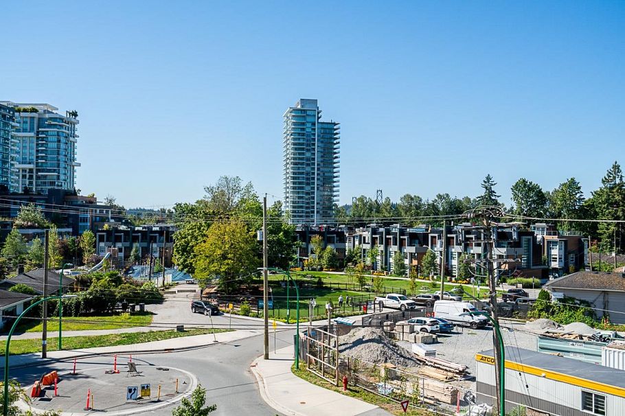 103 2035 Glenaire Drive North Vancouver, BC - 34