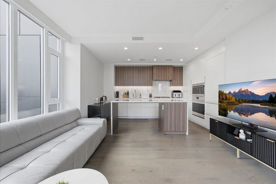 2207 7418 Paulson Street Vancouver, BC - 2