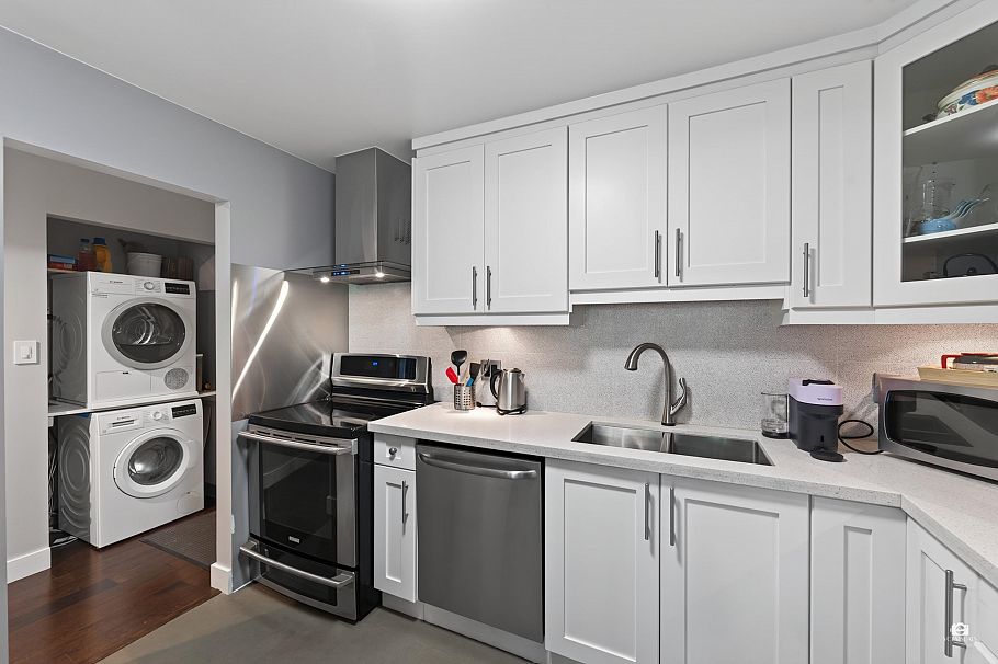 206 1420 E 8th Street Vancouver, BC - 11