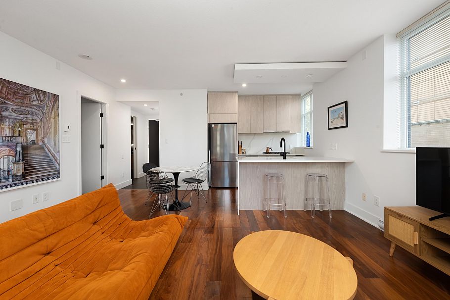 303 988 Richards Street Vancouver, BC - 6