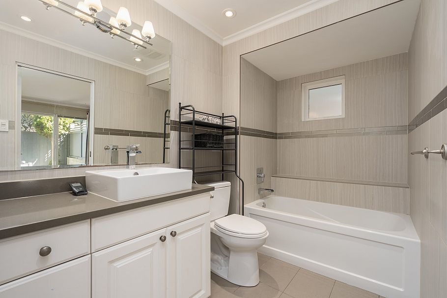 3085 Maple Street Vancouver, BC - 22