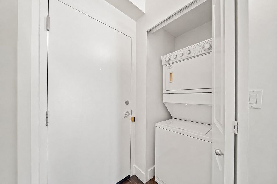 205 8988 Hudson Street Vancouver, BC - 26
