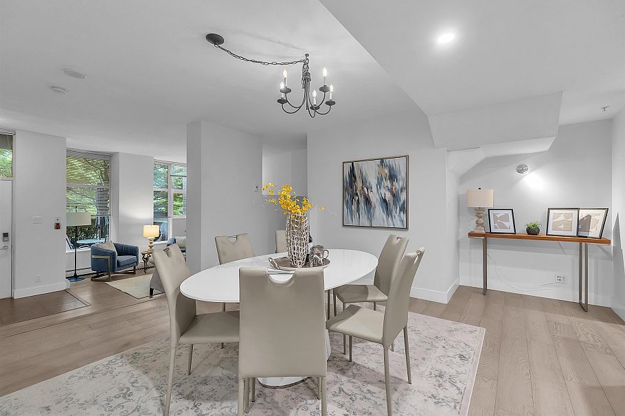 164 W 13th Street North Vancouver, BC - 10
