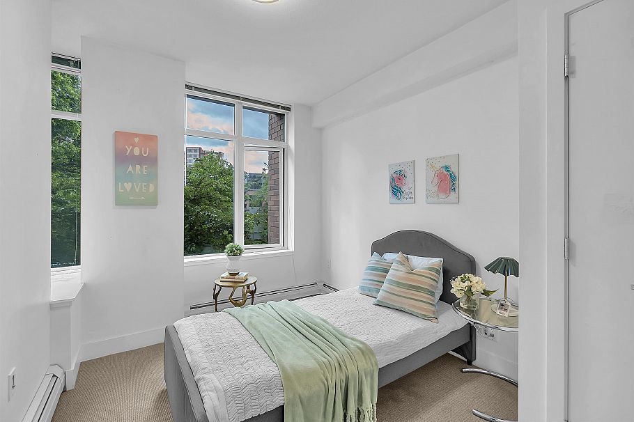 164 W 13th Street North Vancouver, BC - 25