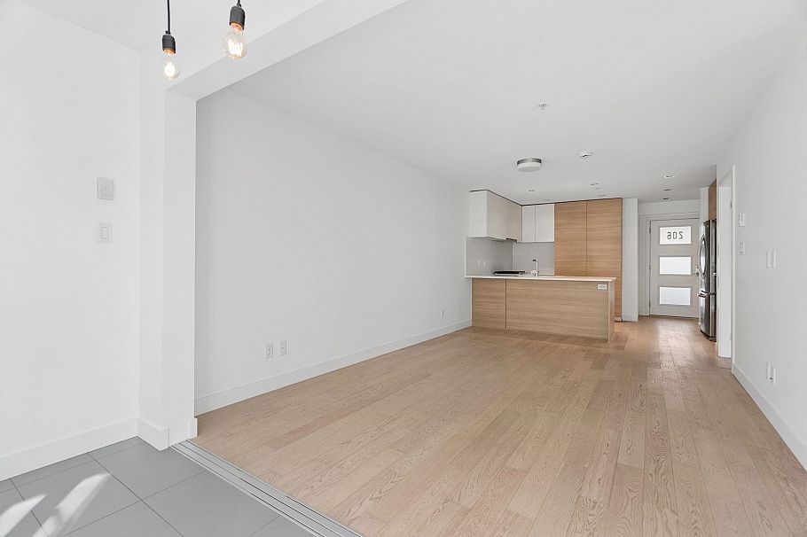 206 3456 Commercial Street Vancouver, BC - 22