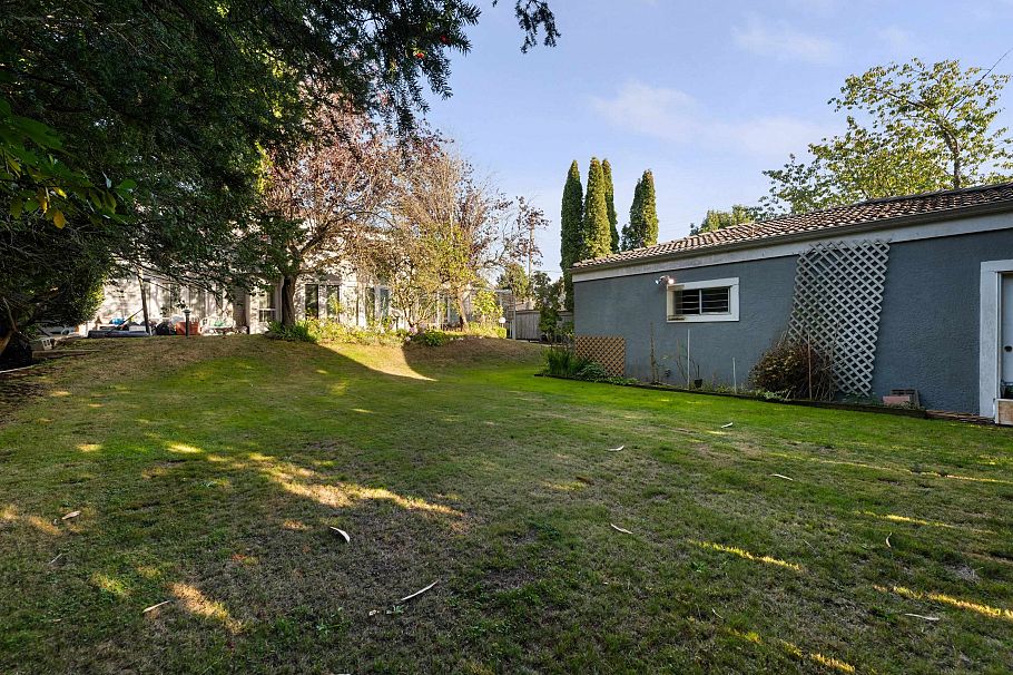 7289 Marguerite Street Vancouver, BC - 30