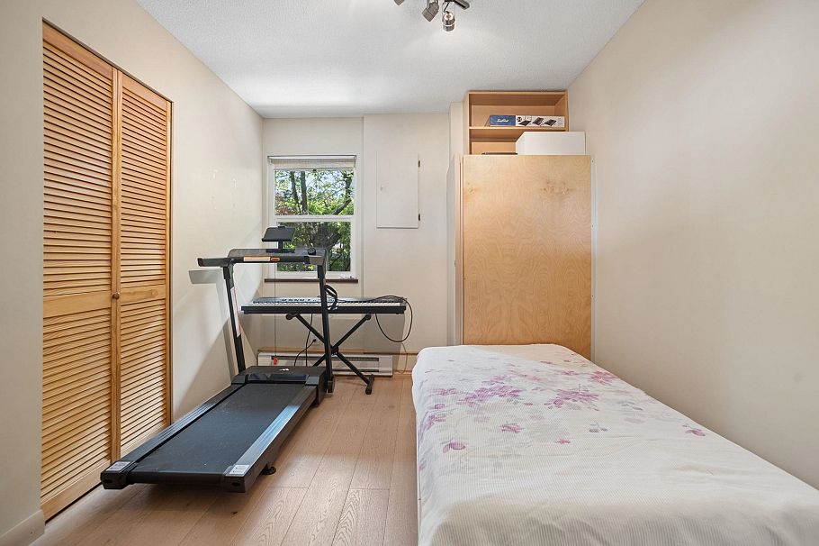 4 220 W 16th Street North Vancouver, BC - 23