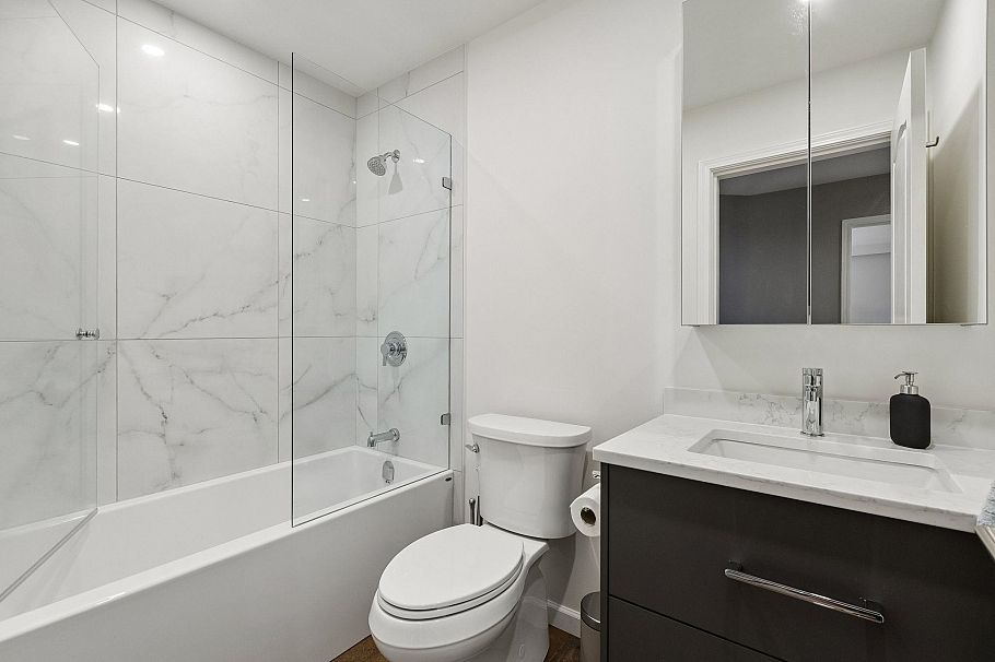 24 1001 Northlands Drive North Vancouver, BC - 26