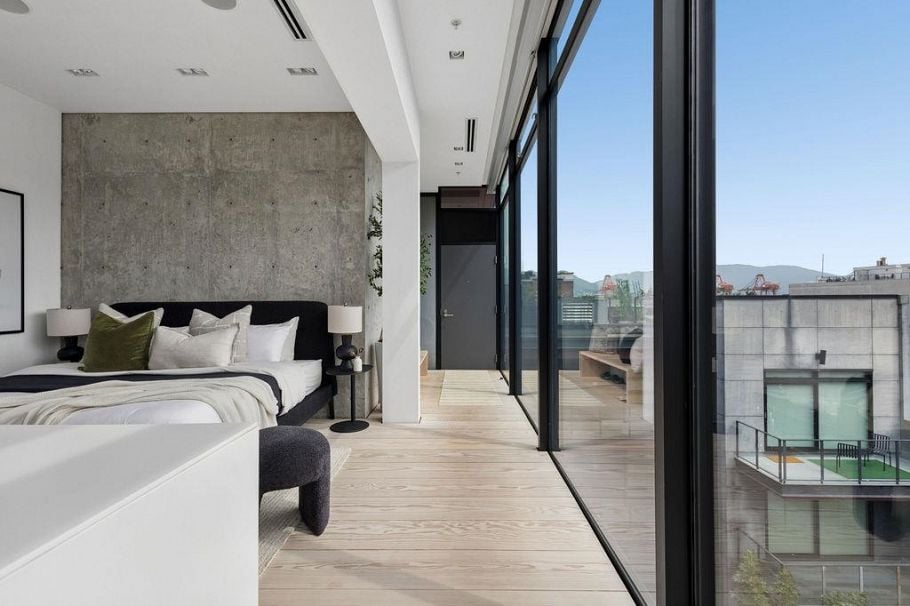 PH 602 12 Water Street Vancouver, BC - 28
