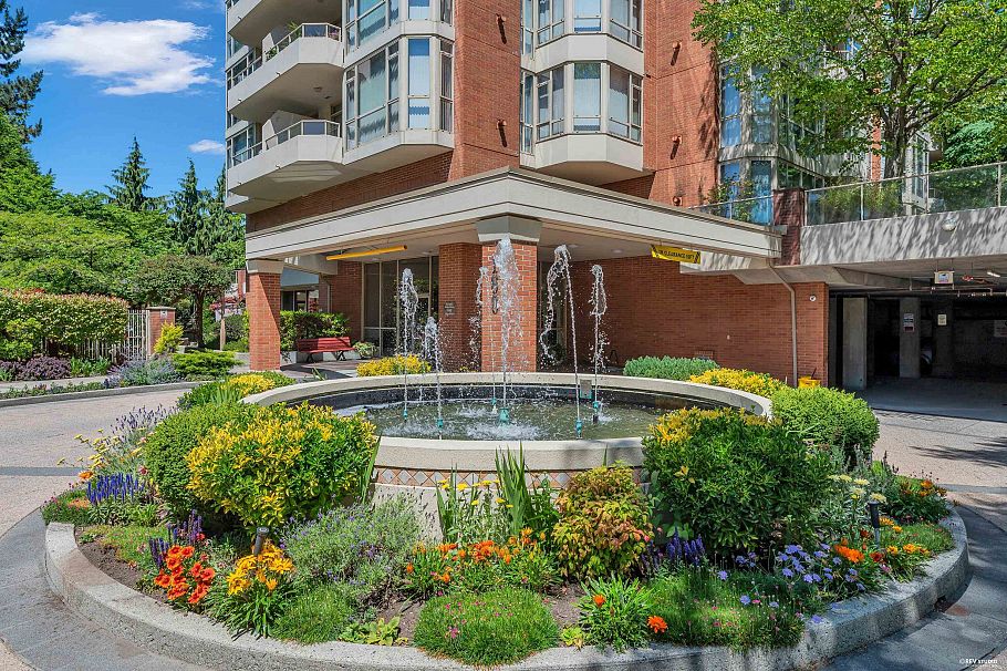 802 160 W Keith Road North Vancouver, BC - 30