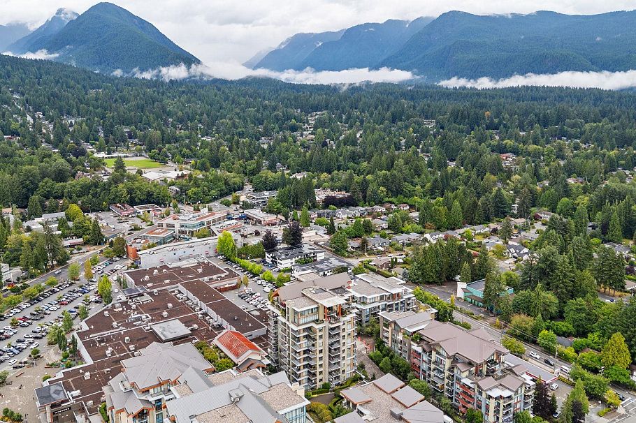2781 Library Lane North Vancouver, BC - 33