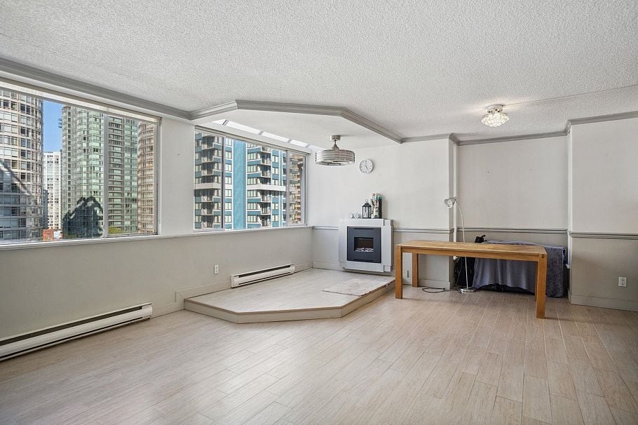 1270 Robson Street Vancouver, BC - 19
