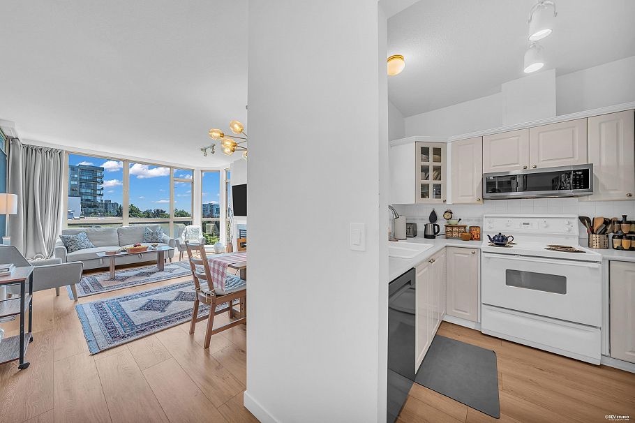 802 160 W Keith Road North Vancouver, BC - 7