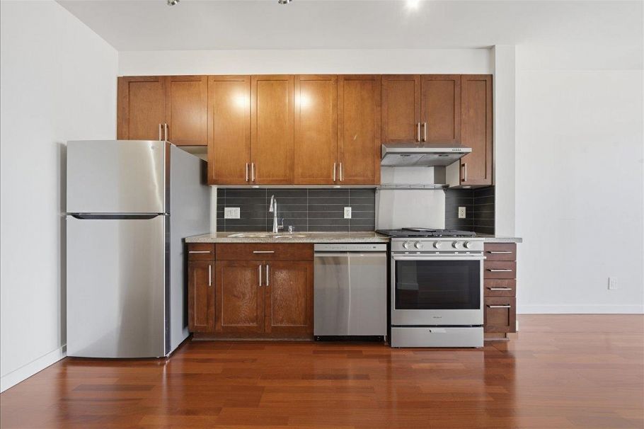 306 2055 Yukon Street Vancouver, BC - 6