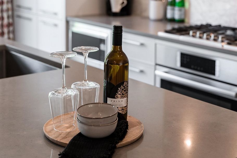 204 1055 Ridgewood Drive North Vancouver, BC - 12