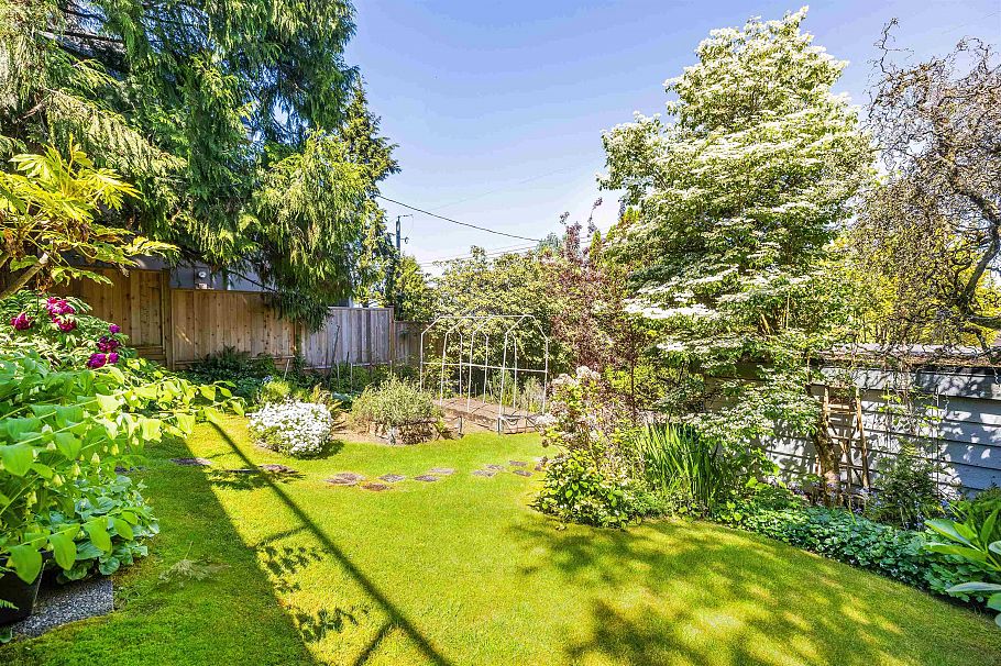 4888 Narvaez Drive Vancouver, BC - 4