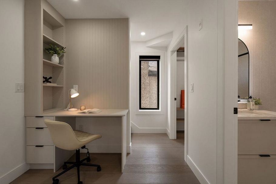 1 2282 E 8th Avenue Vancouver, BC - 24
