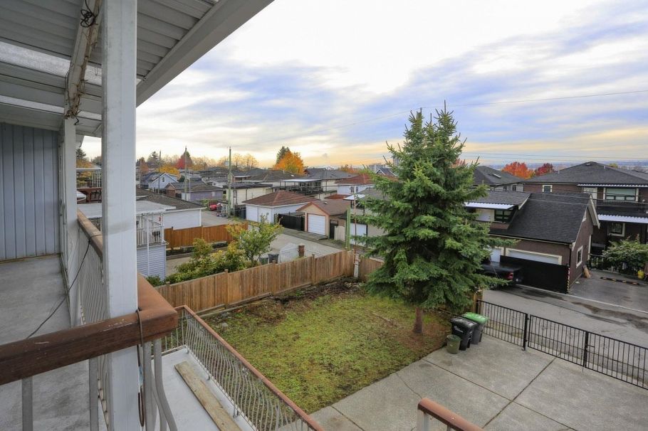 448 E 59th Avenue Vancouver, BC - 26