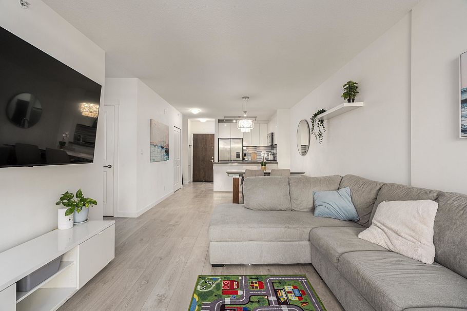 210 3168 Riverwalk Avenue Vancouver, BC - 1