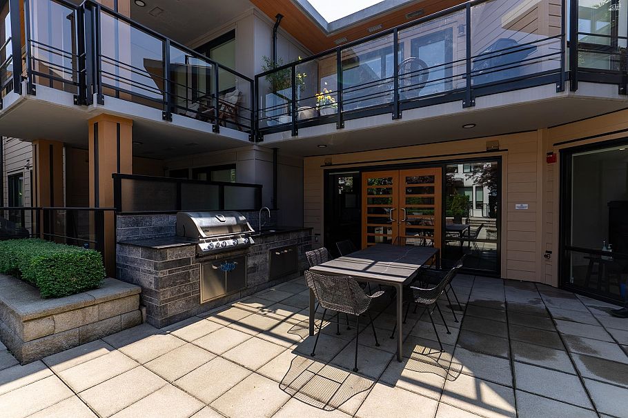 409 3220 Connaught Crescent North Vancouver, BC - 37