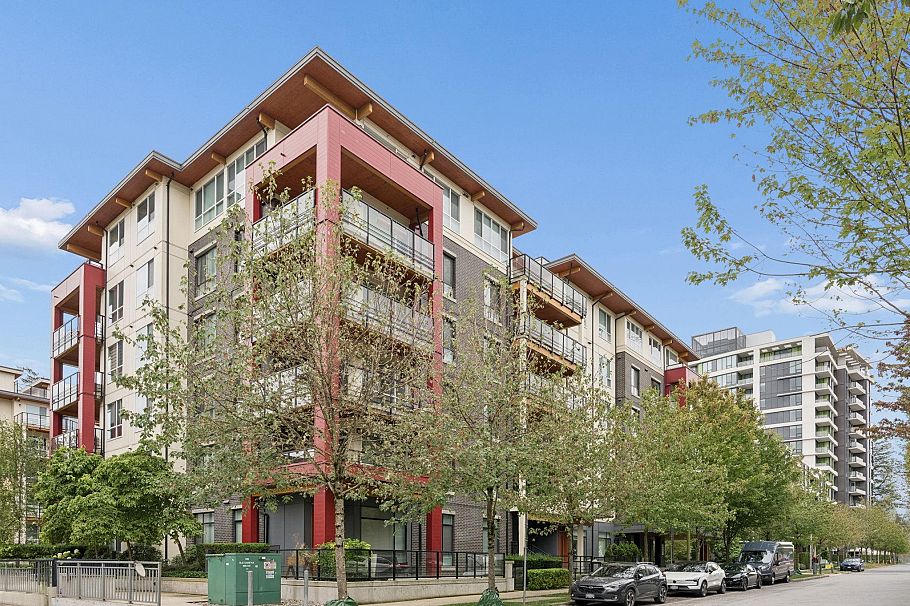 418 3581 Ross Drive Vancouver, BC - 1