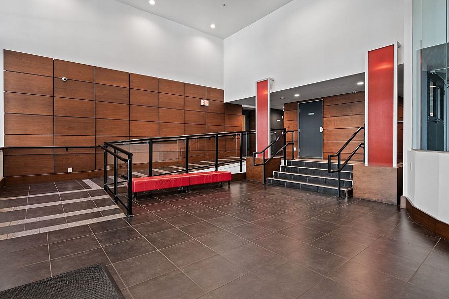 1648 W 7th Avenue Vancouver, BC - 26