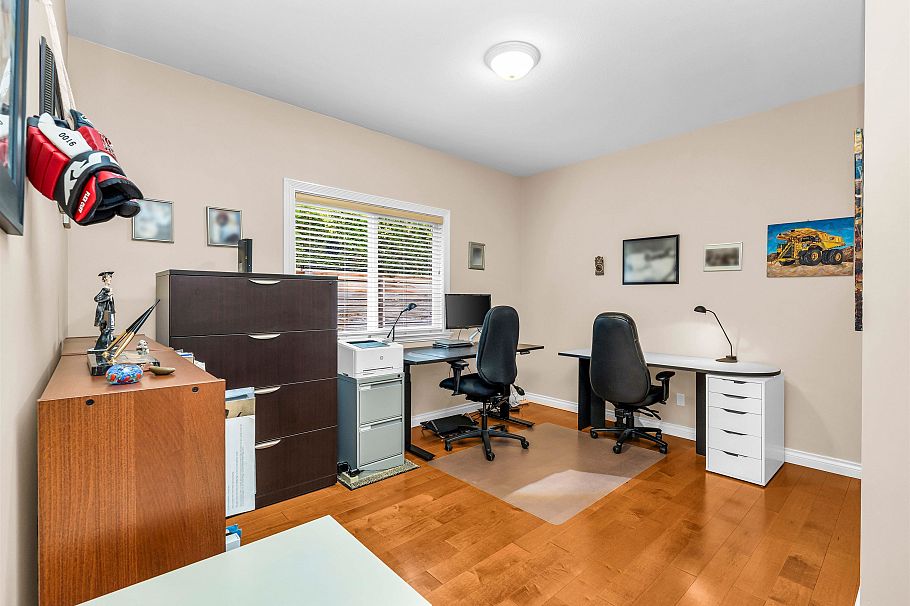 3538 Bluebonnet Road North Vancouver, BC - 32