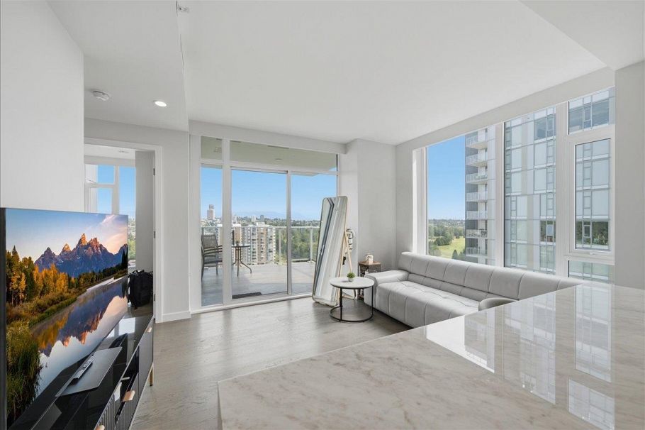 2207 7418 Paulson Street Vancouver, BC - 3