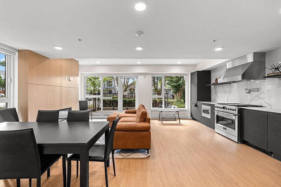 410 2235 E Broadway Vancouver, BC - 21