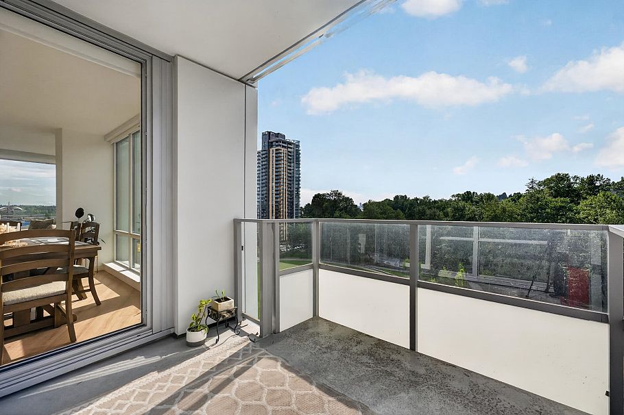 807 1500 Fern Street North Vancouver, BC - 16