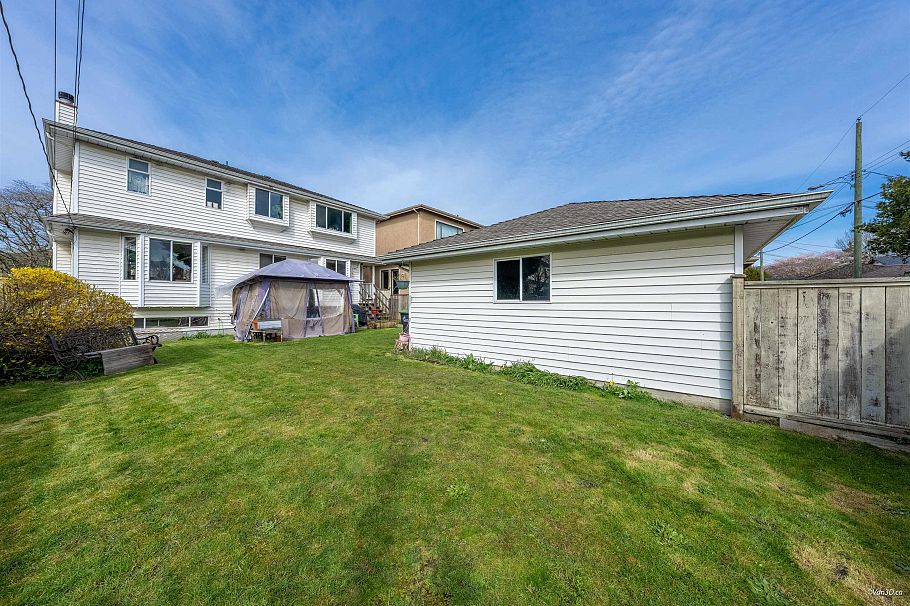 5592 Elizabeth Street Vancouver, BC - 36