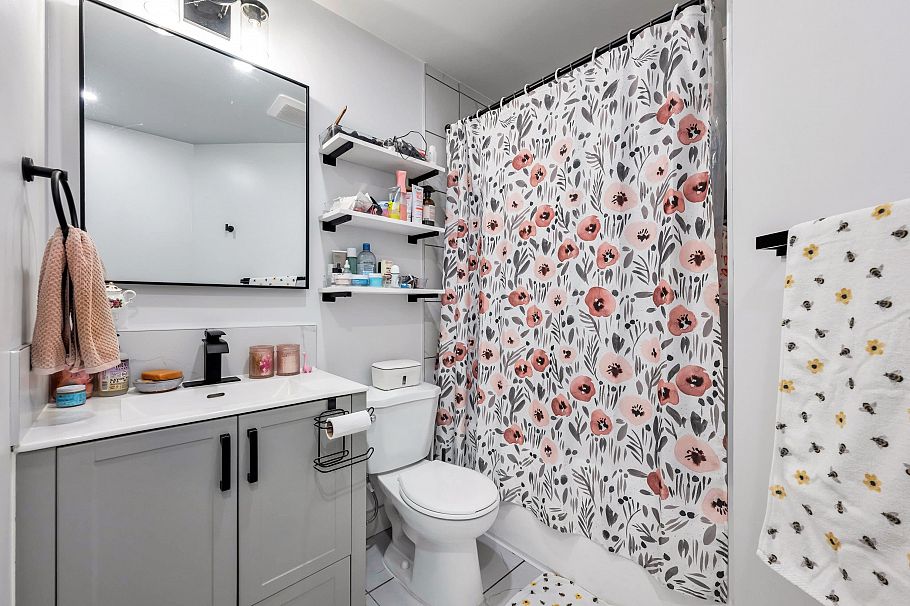 2143 Upland Drive Vancouver, BC - 30