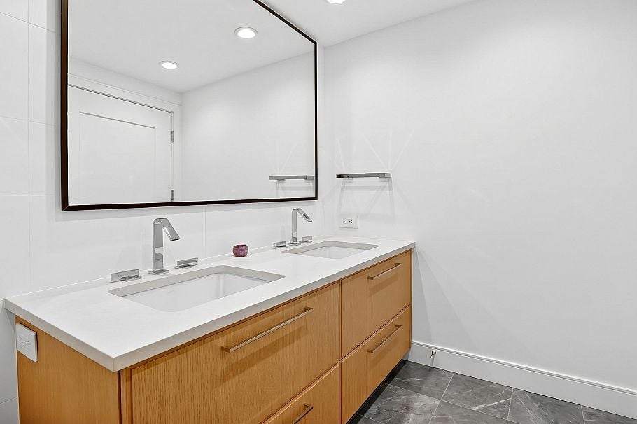 518 W 30th Avenue Vancouver, BC - 23