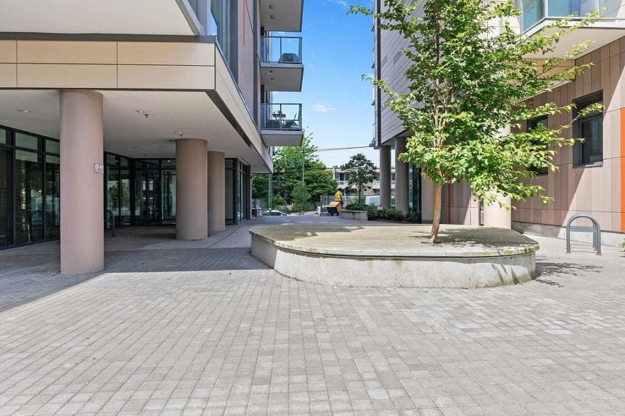 205 8188 Fraser Street Vancouver, BC - 33