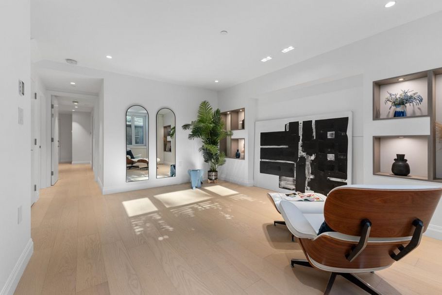 4007 W 19th Avenue Vancouver, BC - 26