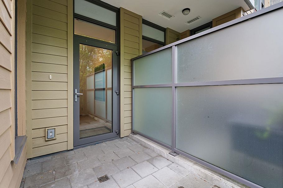 2781 Library Lane North Vancouver, BC - 30