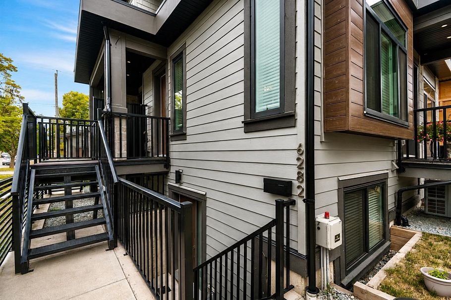 2705 Waverley Avenue Vancouver, BC - 10