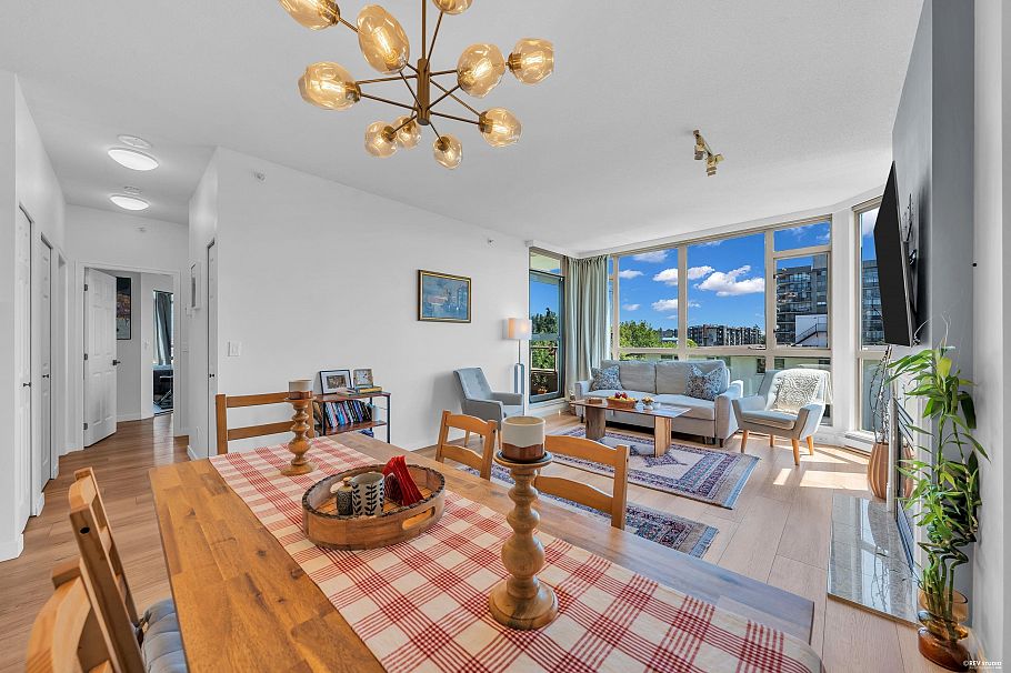 802 160 W Keith Road North Vancouver, BC - 12