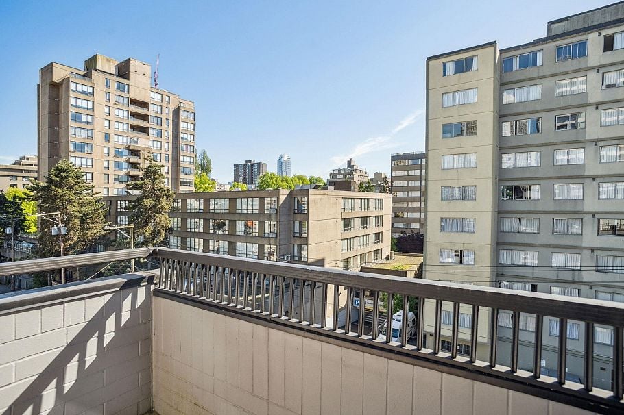 1270 Robson Street Vancouver, BC - 29