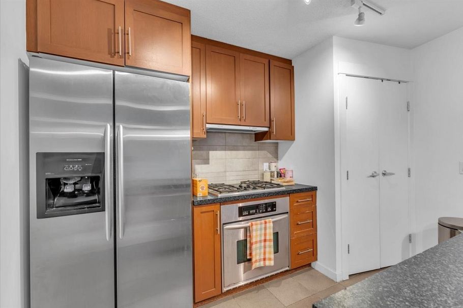 1707 1189 Melville Street Vancouver, BC - 8