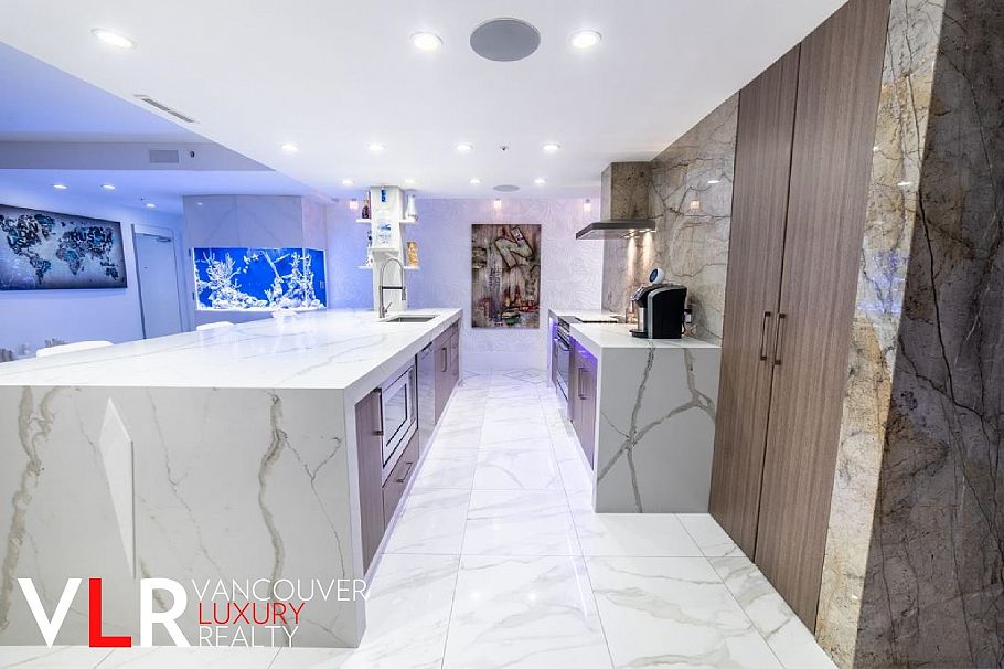 PH 199 DRAKE STREET, Vancouver BC V6Z 2Y8 Vancouver, BC - 4