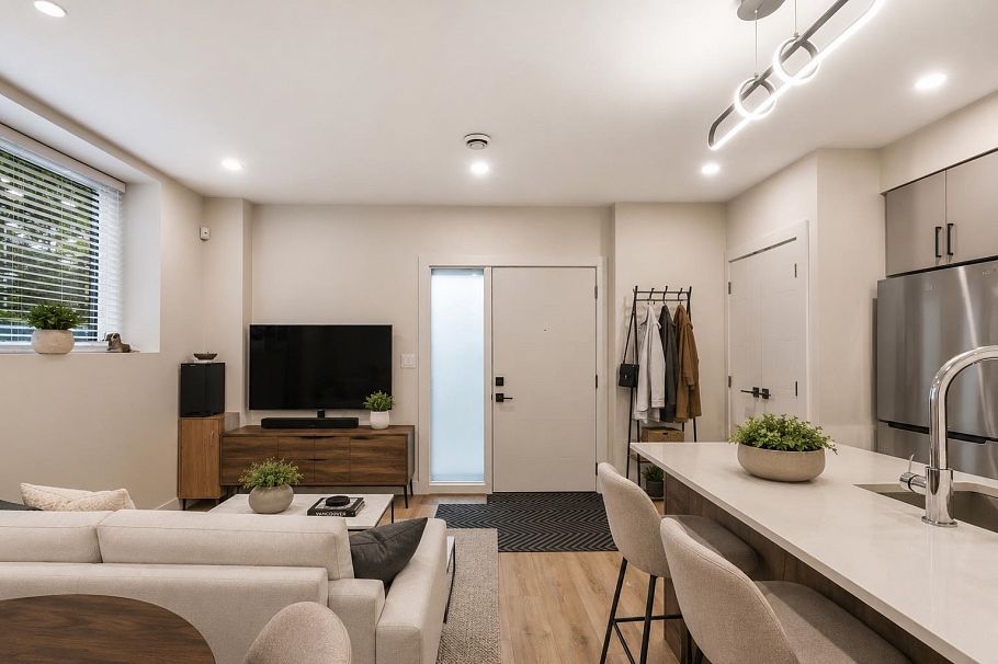 2705 Waverley Avenue Vancouver, BC - 13