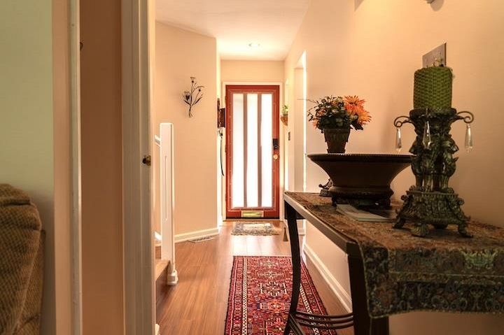 1147 Montroyal Boulevard North Vancouver, BC - 6