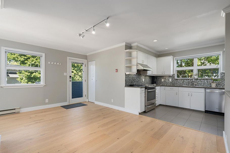 3085 Maple Street Vancouver, BC - 4