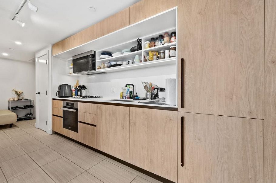 2504 5058 Joyce Street Vancouver, BC - 2