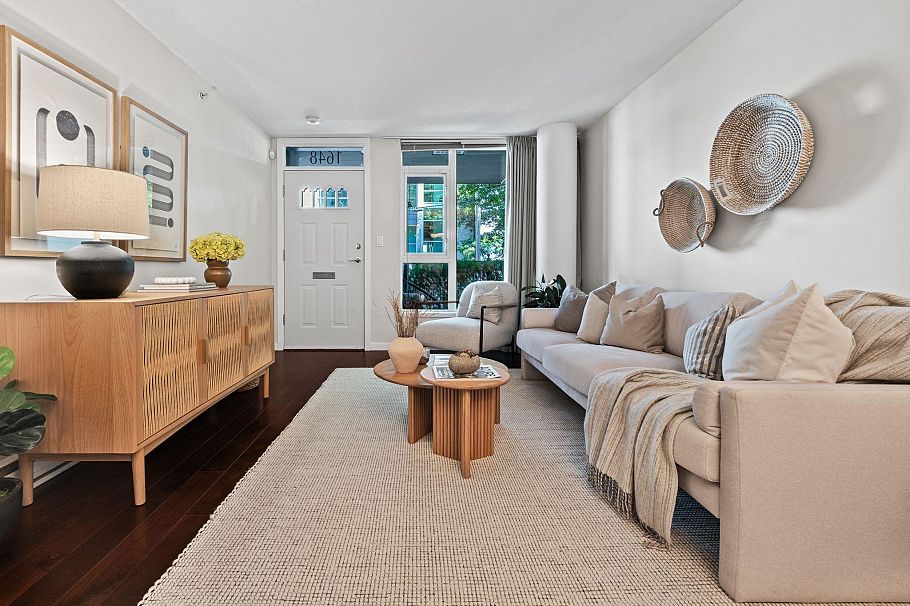 1648 W 7th Avenue Vancouver, BC - 4