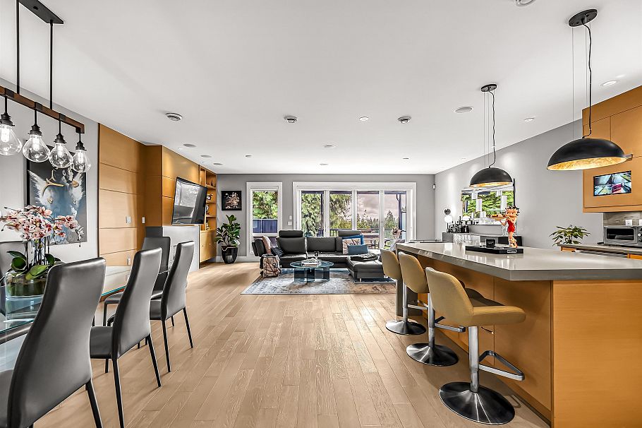 1033 Prospect Avenue North Vancouver, BC - 16