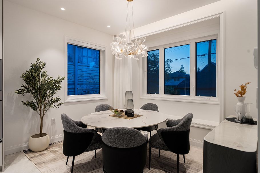 4007 W 19th Avenue Vancouver, BC - 8