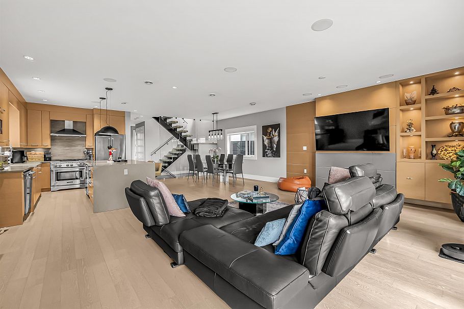 1033 Prospect Avenue North Vancouver, BC - 6