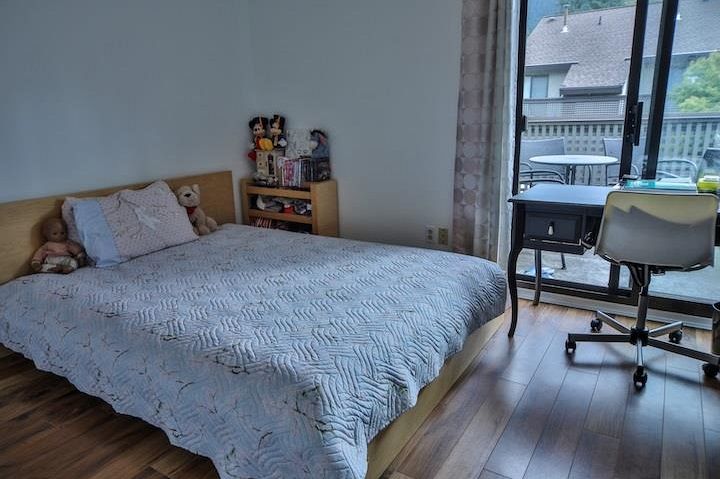 1147 Montroyal Boulevard North Vancouver, BC - 16